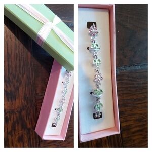 cute little floral bracelet